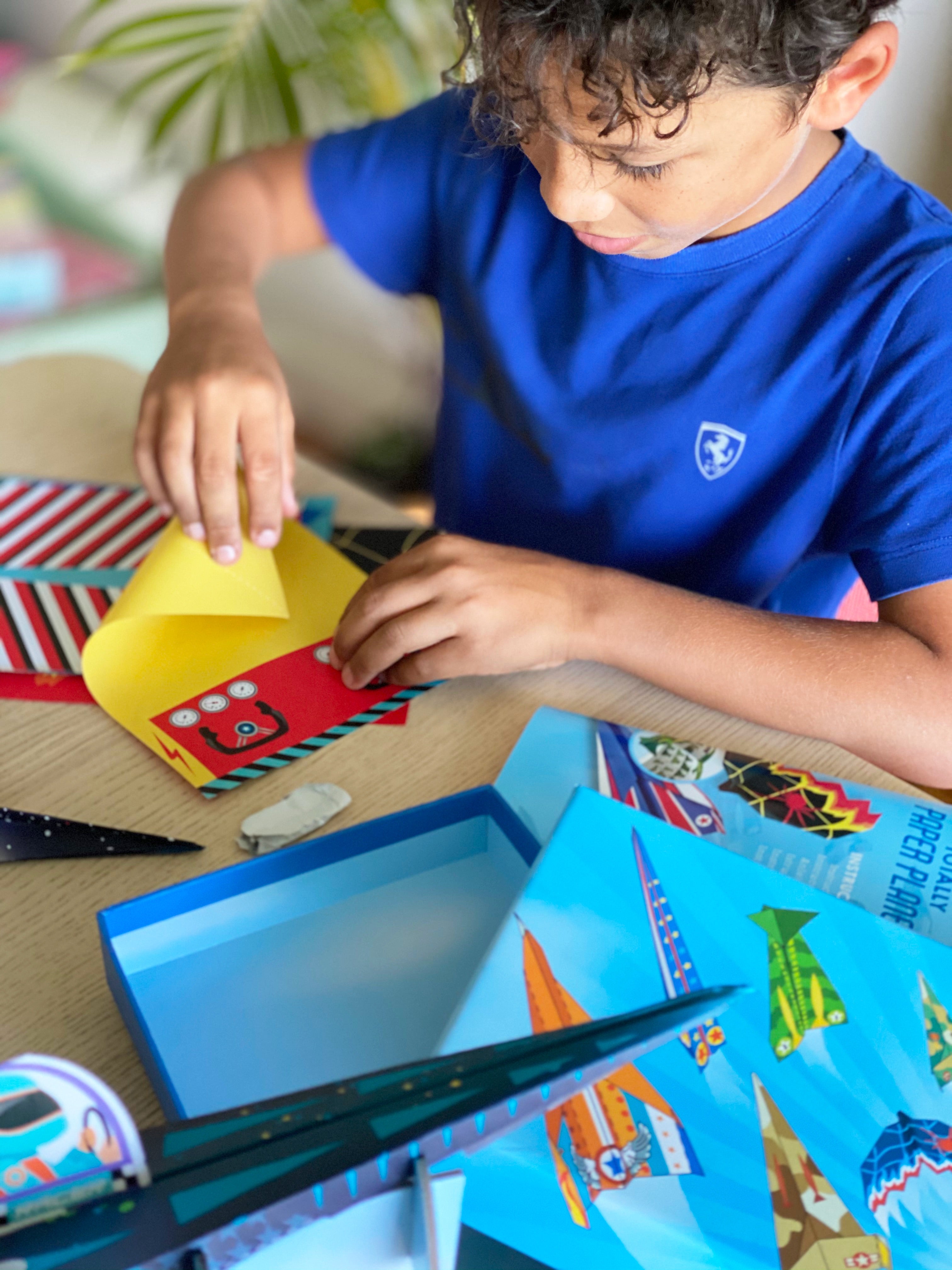 ערכה להכנת 40 מטוסי נייר